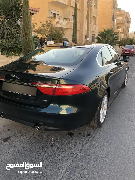 جاكوار XF 2018 وارد وكالة المحمودية لون مميز للبيع كلين ولا غلطة بيع او بدل
