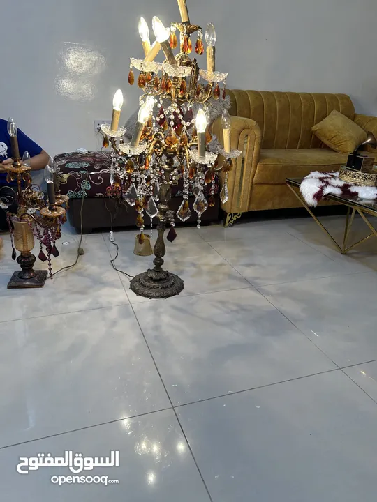 كنب انتيكا وشمعداناات