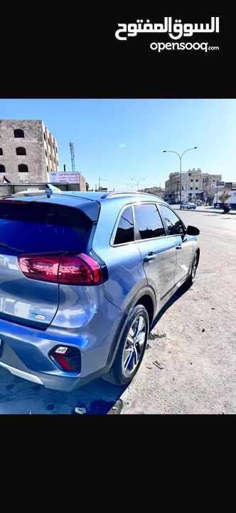 كيا نيرو موديل 2022 plug in لون بحري ميتاليك