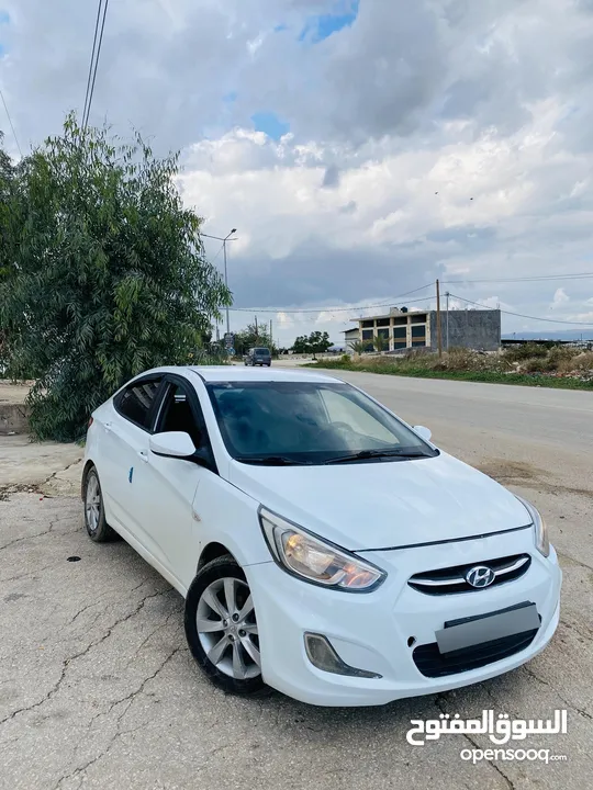 اكسنت 2015 بنزين 1600 4 غيار