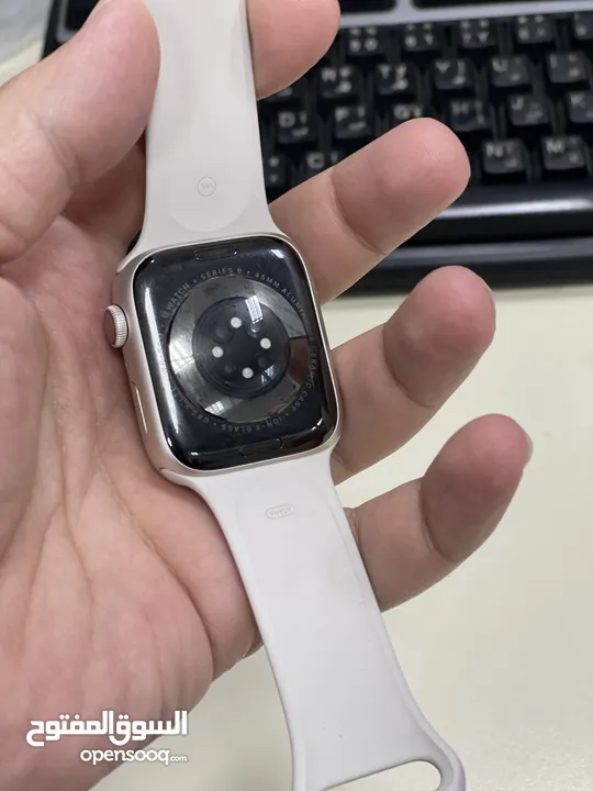 Apple watch 45 mm series 9 Gps + e sim (( under warranty 10 months )) star