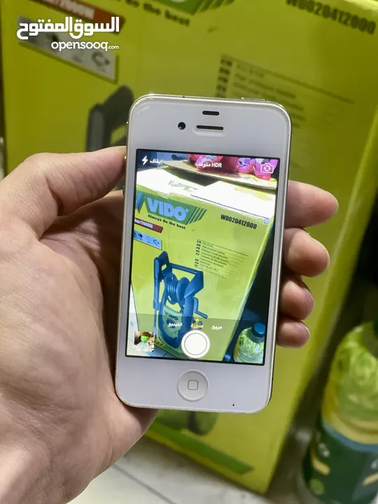 iPhone 4 شبه جديد للبيع