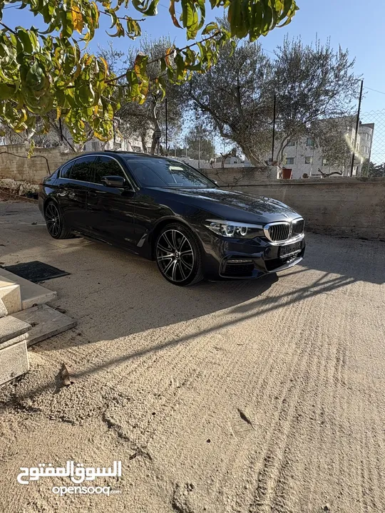 BMW 530e  E drive  Individual