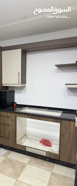 مطبخ جديد غير مستخدم  مقاس 3 * 3 من دون الرخامات