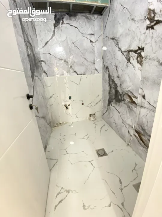 روف للبيع مقابل الأكاديميه مباشره