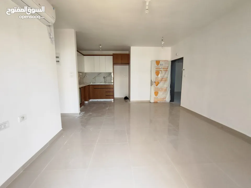 شقة جديدة غير مفروشة للايجار-الماصيون-قرب بن ازحيمان