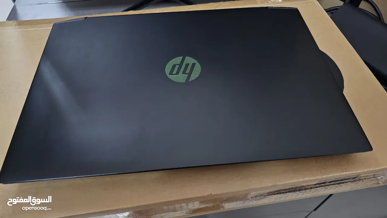 لابتوب HP Pavilion Gaming 15 + شاشة كيرف مع العرض