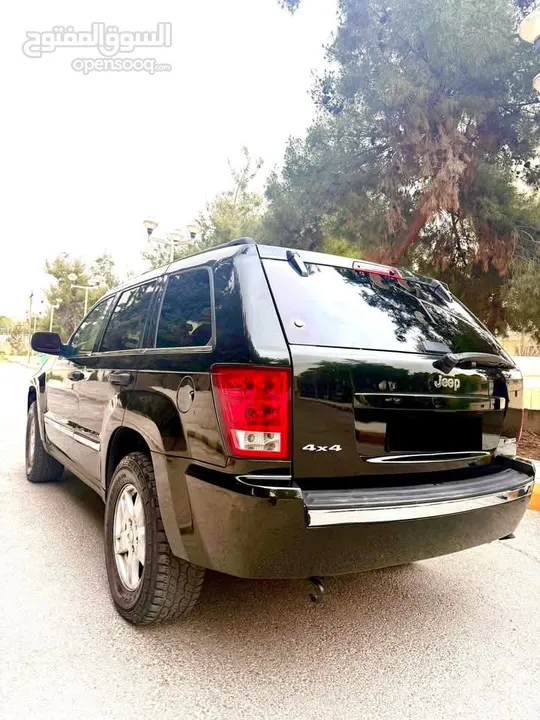 jeep grand cherokee limited 2005 ‎جيب جراند شيروكي موديل 2005  ليمتد اعلى صنف  ‎بحالة ممتازة ‎الاضاف