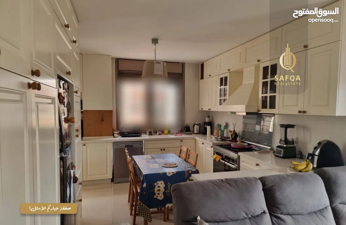 شقة للبيع بموقع مميز قريب لوسط البلد  مع اطلالة