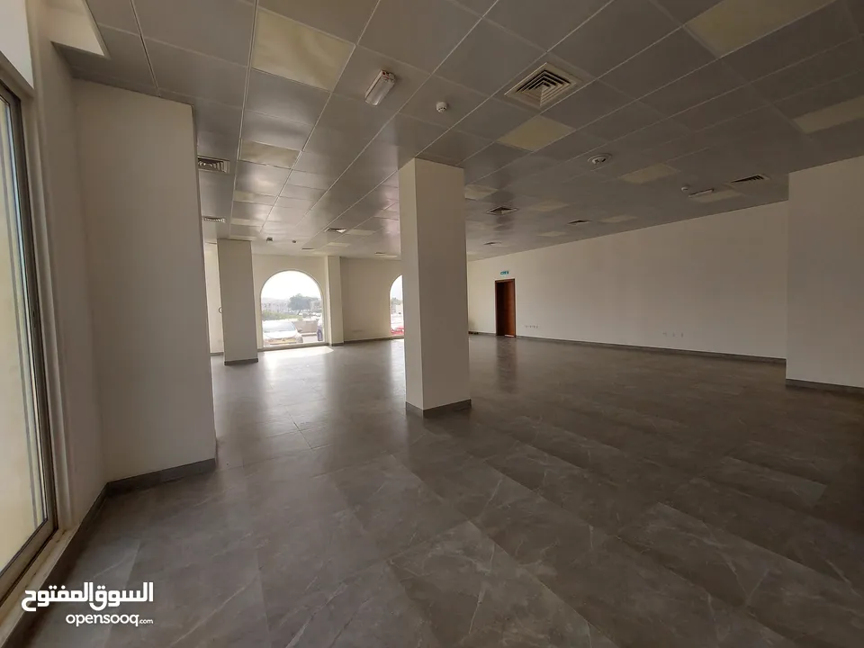 Showroom for Rent in Ghubrah REF:829R