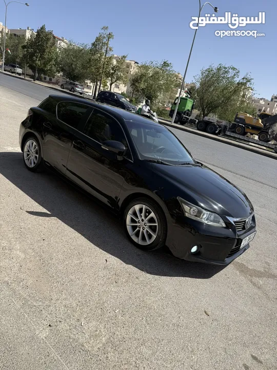 لكزس CT200 موديل 2012