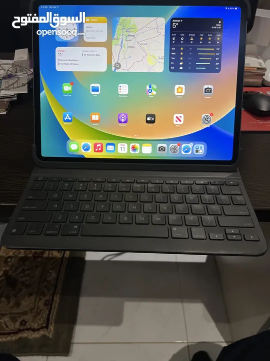 iPad 12.9 2020 ( 4th )with smart keyboard  logitech SLIM FOLIO PRO