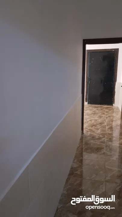 شقة وستوديو لليجار في جرش بيادر عجرمة بجانب المدينة الرياضية