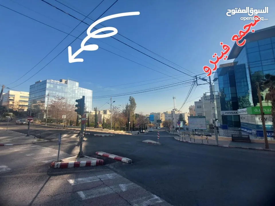 مكاتب للإيجار بمسحات مختلفة
