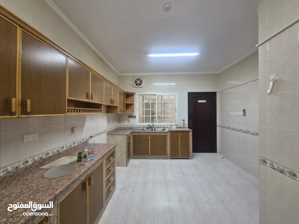4 BR + 1 Maid’s Room Villa for Rent – Qurum