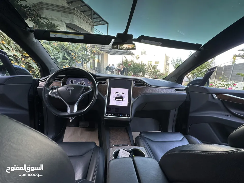 Tesla Model X وارد الشركة مميزة جدا