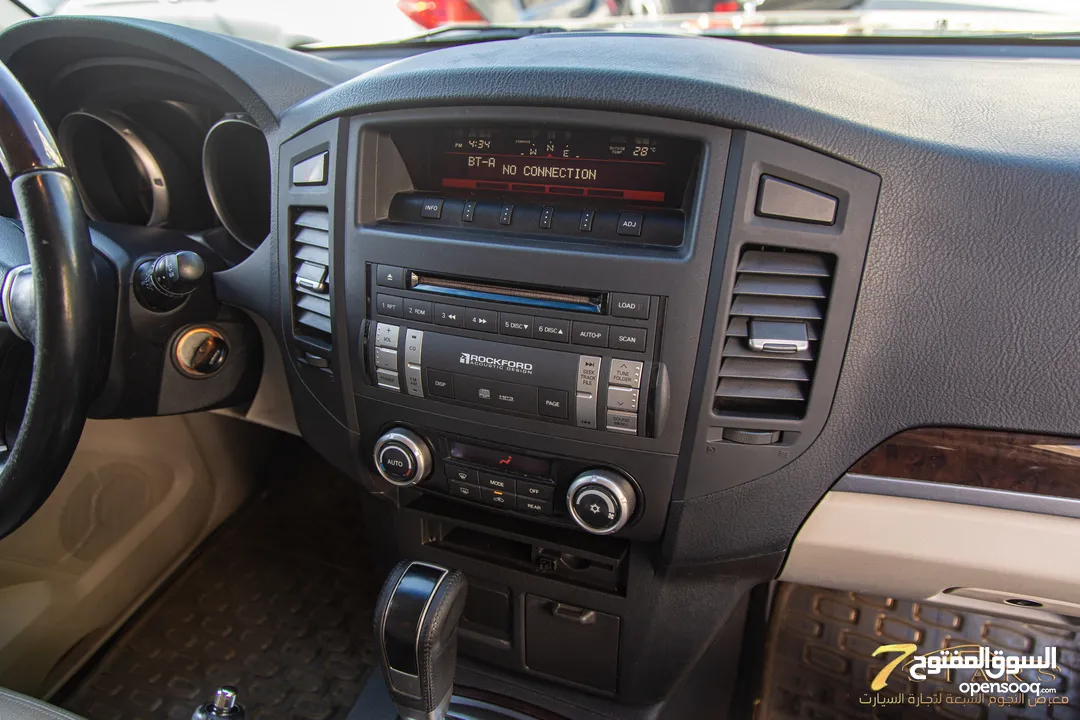Mitsubishi Pajero 2014  السيارة وارد الشركة و قطعت مسافة 69,000 كم فقط للبيع