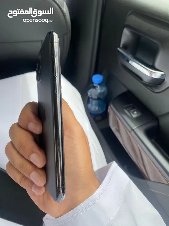 ايفون 11 pro  للبدل مع xs max او 12 pro  مع زياده الفارق max