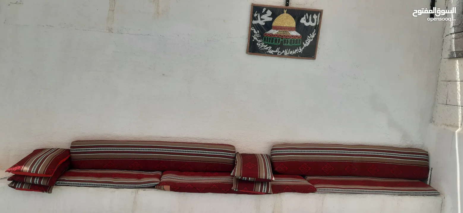 شاليه ومزرعة الجمل  مادبا - خربة المخيط - غرب الجامعة الالمانية .............................