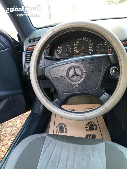 للبيع مرسيدس  E230