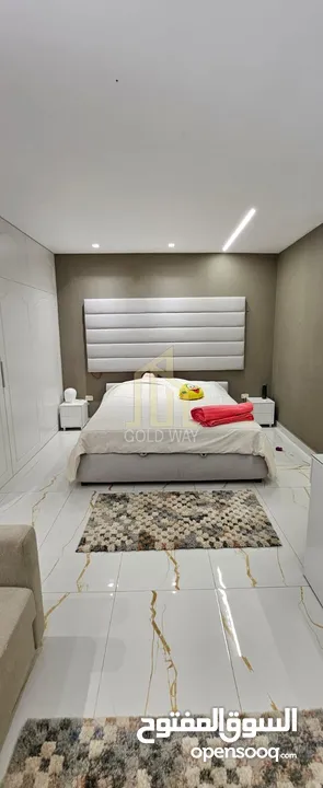 بمواصفات فلل شقة أرضية 400م مع حديقة 300م في أرقى مناطق دير غبار بتشطيبات راقيه/ ref 7070