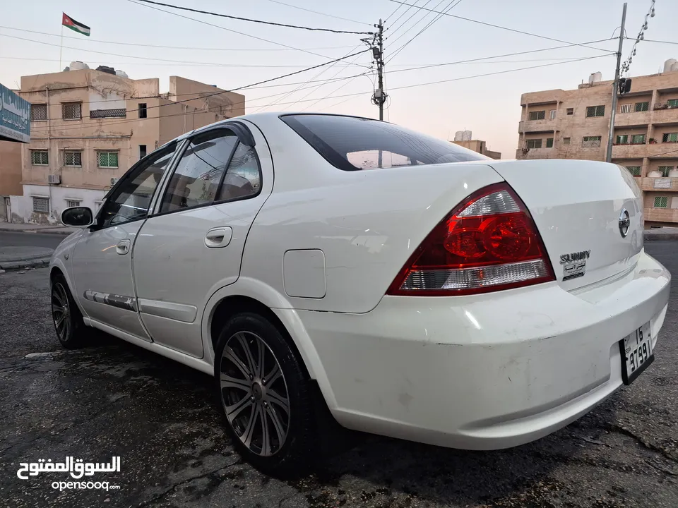 نيسان صني 2009 للبيع