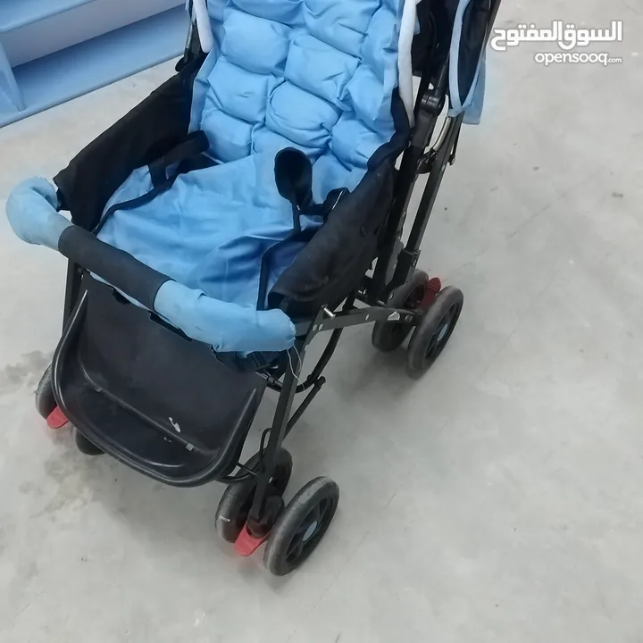أثاث وأجهزة كهربائية للبيع