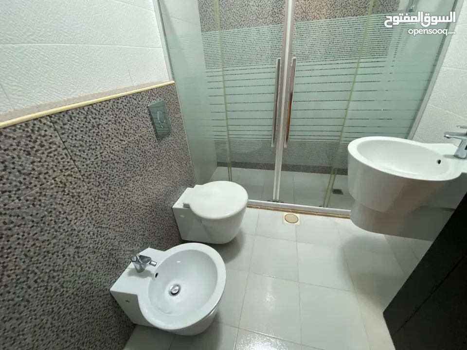 شقة واسعه في دير غبار للايجار شبه ارضي apartment for rent deir gbar