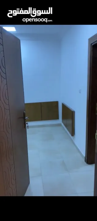 شقة سوبر ديلوكس - عبدون - 3نوم 1ماستر - 240م - تدفئة تحت البلاط - موقع مميز