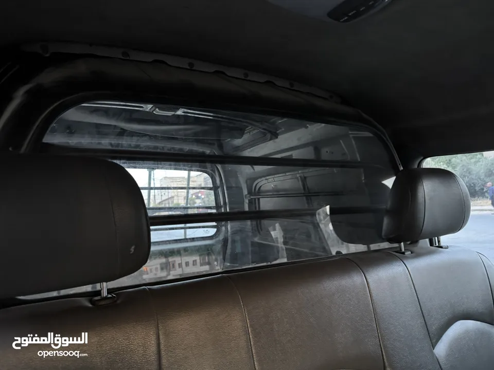 باص هيونداي ستاريكس 2005 للبيع