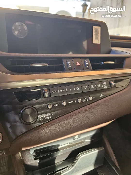 Lexus ES300h 2019