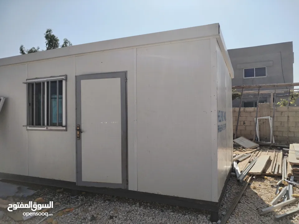 موجود جميع مقاسات الكرفانات وبأسعار منافسه ويوجد جدمه توصيل إلى  محافظات المملكة