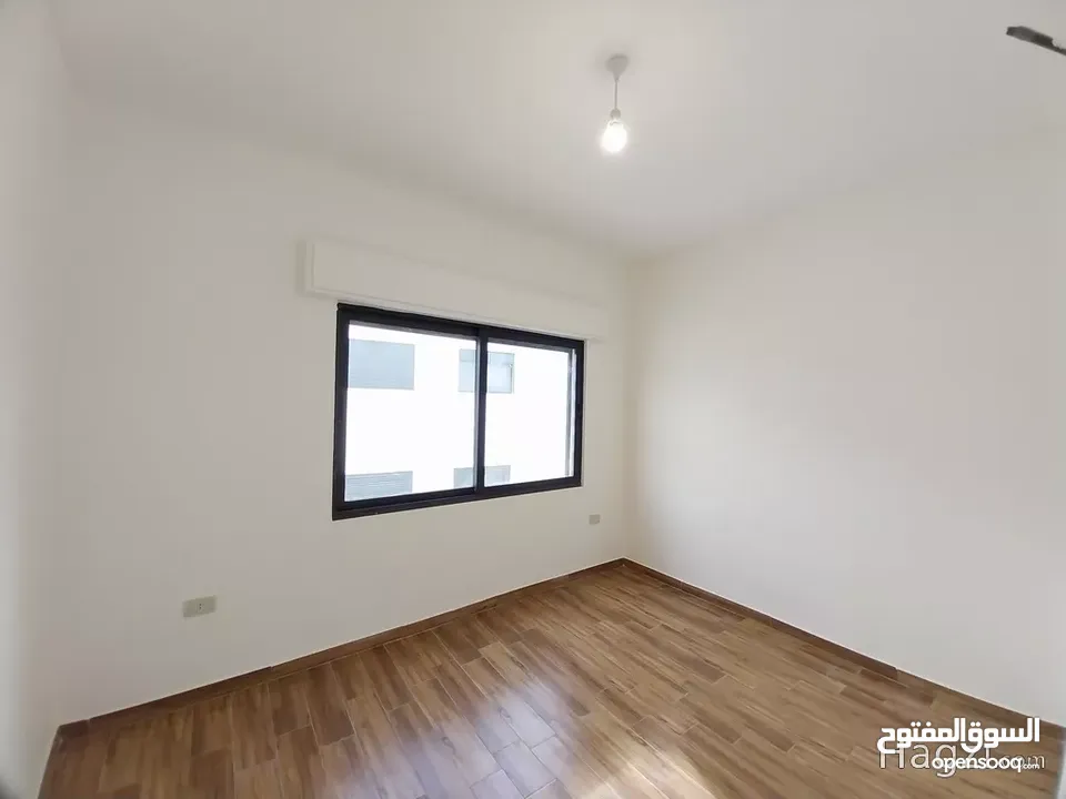 شقة طابق ثالث مع روف بمساحة 198متر للبيع في البنيات  ( Property ID : 30820 )