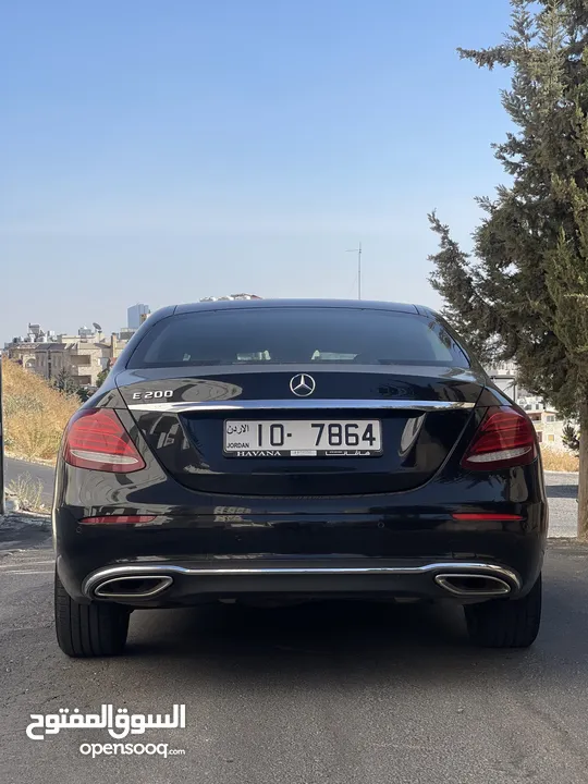 MERCEDES-BENZ E200 2018  فتحة ماشية 85 ألف وارد المانيه