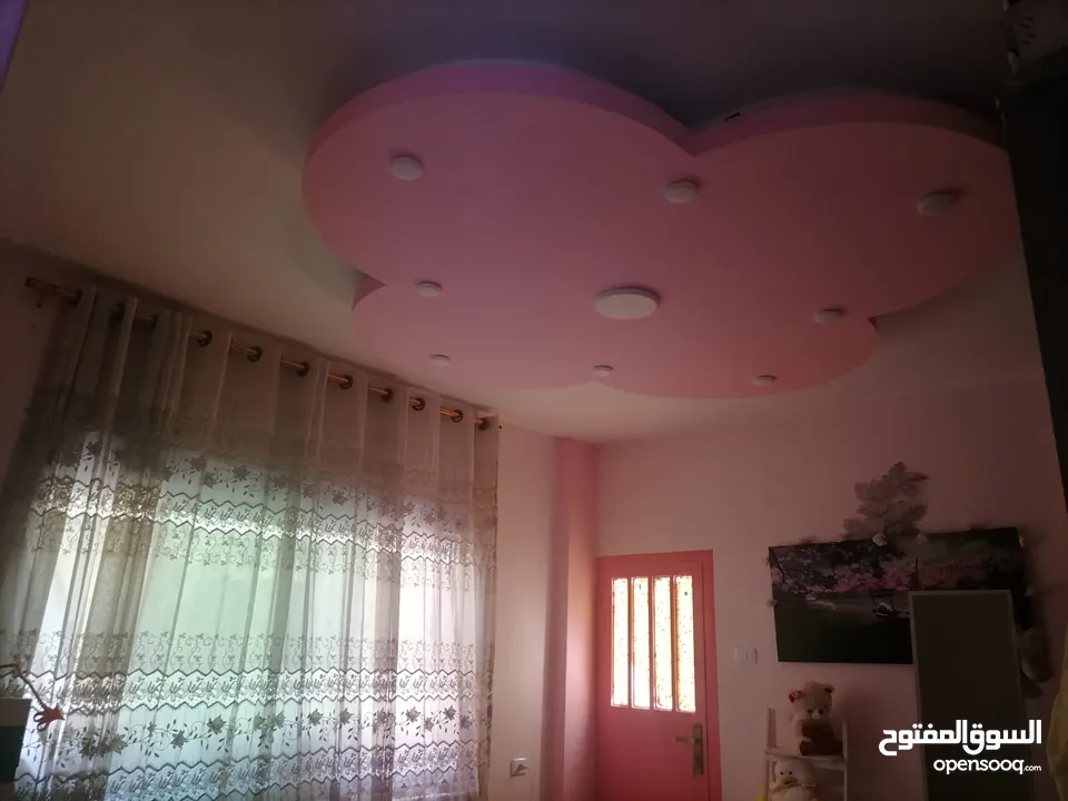 شقة شبه ارضي سوبر ديلوكس مجددة بالكامل للبيع