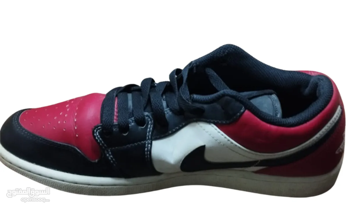 Jordan Men's Air Jordan 1 Low Bred Size  بوت نايك جوردن 1 10