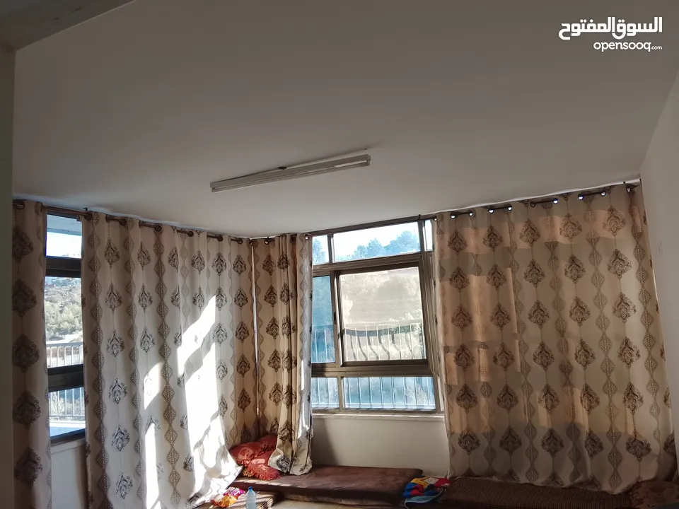 روف عباره عن استوديو