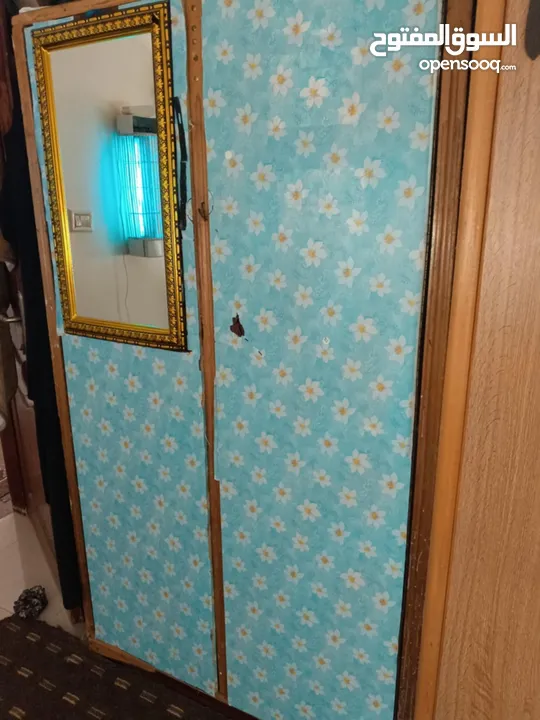 مجموعة أغراض للبيع