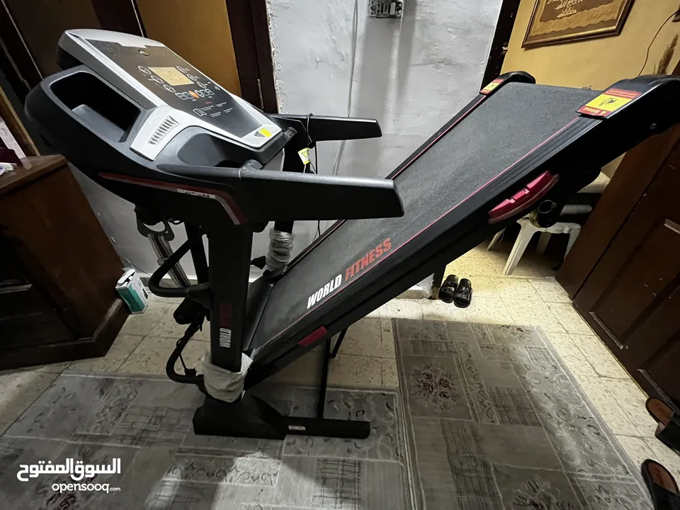 جهاز مشي وركض للبيع بحالة الجديد وغير مستعمل كثيرا