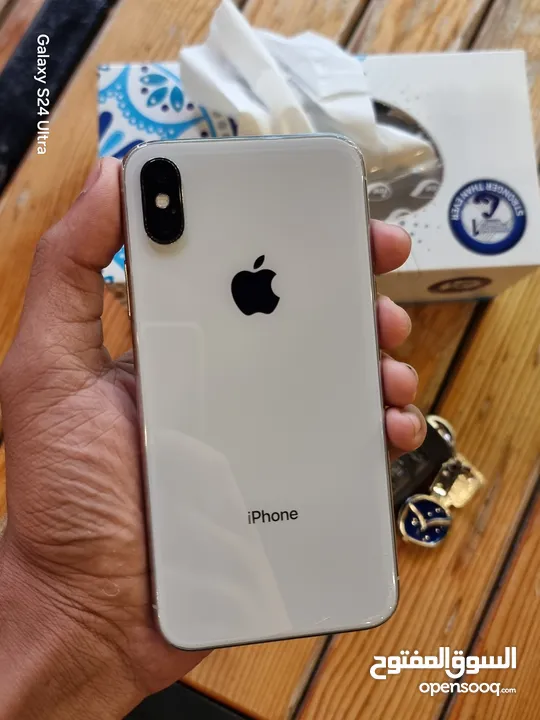 iPhone X 64