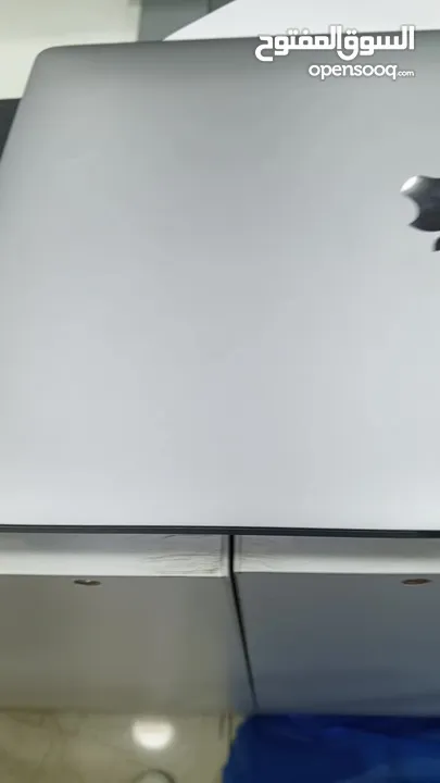 MACBOOK PRO 2017 CORE i7 16GB RAM