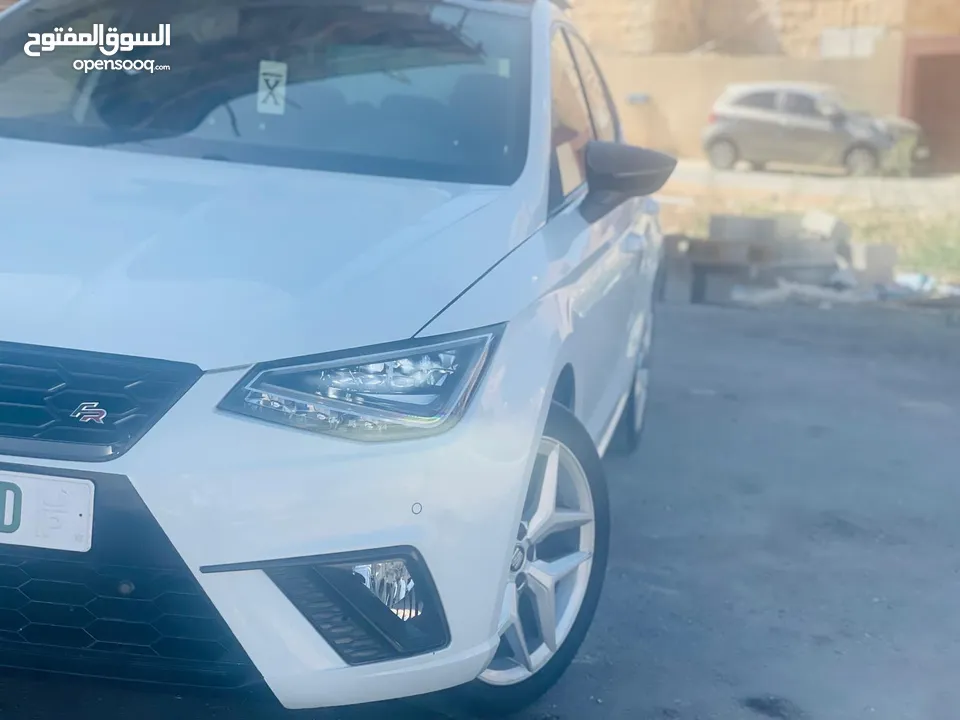 سيت إبيزا إف آر