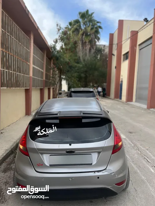 فورد فيستا للبيع 2012 مطور 1250 منفوضه شصيات نضاف مطور جير الف