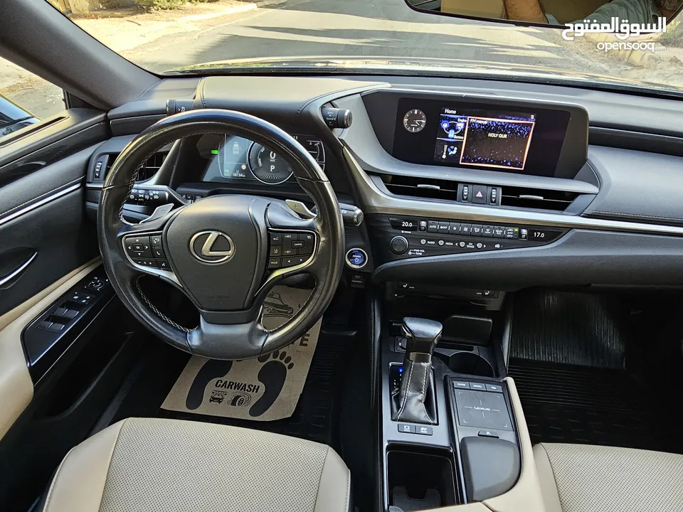 Lexus ES300h