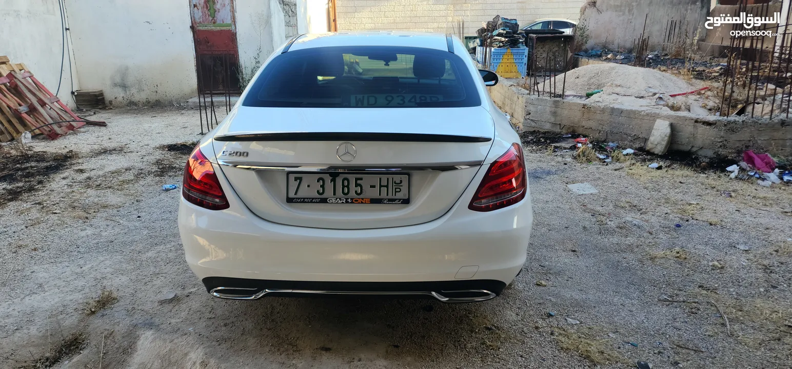 MERCEDEC BENZ C200 YEAR 2017 سيارة مميزة جدا جدا 6 انظمة قيادة السعر على الكاش فقط والسعر نهائي ..
