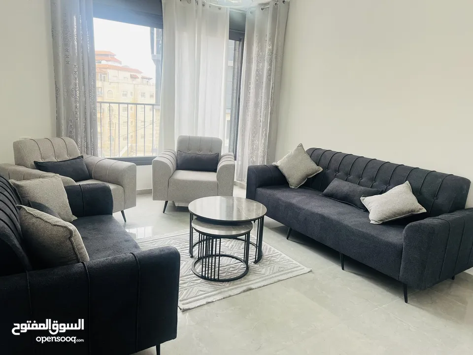 شقة للإيجار مفروشة عفش جديد جديدة لم تسكن من قبل مميزة في منطقة هادئة  عمارة محمد ربحي الحجة