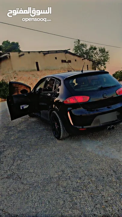 سيات ليون 2012