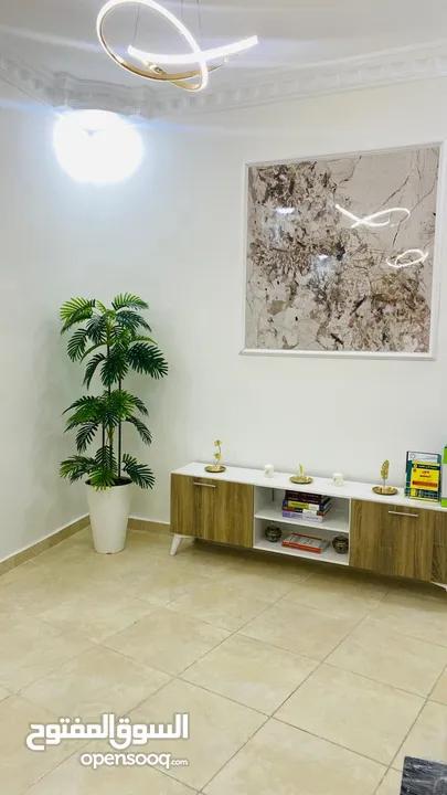 اثاث مكتب للبيع للبيع في سعر مميز كنب ومكتب وسجاد وحاسوب للبيع في سعر مميز الموقع الكرك
