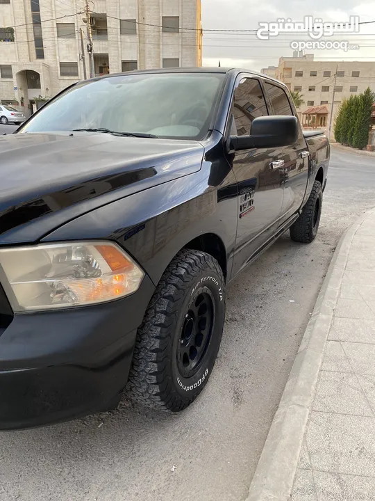 Dodge Ram SLT black edition