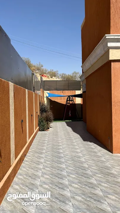 مزرعة وشاليه فيلا طلة الجبل في بيرين للايجار اليومي والاسبوعي والشهري اطلالة ولا بالخيال نتشرف فيكم